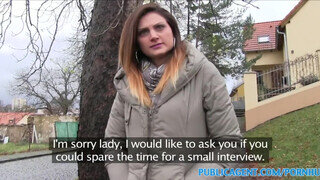 Bombázó tinédzser bige felszedve és punciba tolva