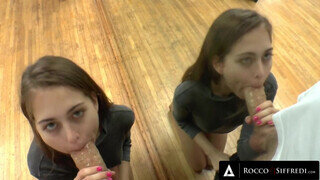 Riley Reid a fullos amerikai pornósztár bekapja Rocco termetes faszát